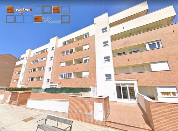 Foto 1 de Pis en venda a calle Dalia de 2 habitacions amb terrassa i piscina