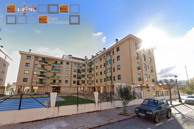 Foto 1 de Piso en venta en calle Del Camino de Los Chopos de 4 habitaciones con terraza y piscina