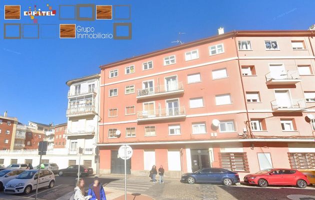 Foto 1 de Venta de piso en calle De Virreina María Dávila de 2 habitaciones con calefacción