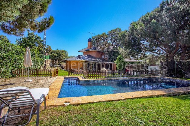 Foto 2 de Chalet en venta en La Berzosilla de 6 habitaciones con terraza y piscina