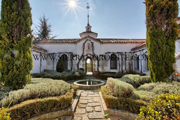 Foto 2 de Casa rural en venda a El Gasco de 5 habitacions amb terrassa i piscina