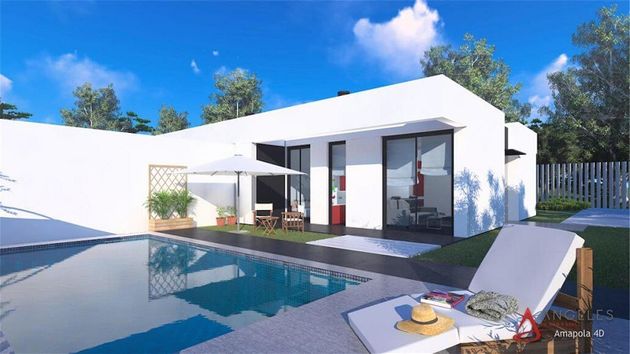 Foto 1 de Venta de casa en Los Ángeles de San Rafael de 3 habitaciones con terraza y piscina