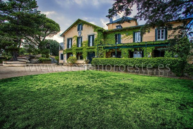 Foto 1 de Casa rural en venta en Centro - Manguilla de 10 habitaciones con terraza y piscina