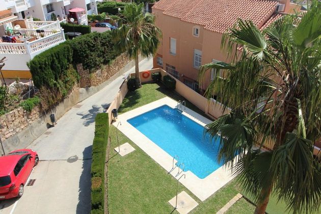 Foto 1 de Venta de ático en calle Cornisas de 3 habitaciones con piscina y garaje