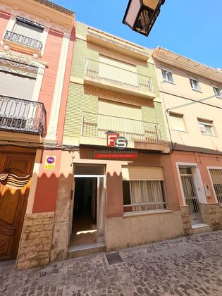 Foto 2 de Chalet en venta en calle Ramón y Cajal de 6 habitaciones con terraza y garaje