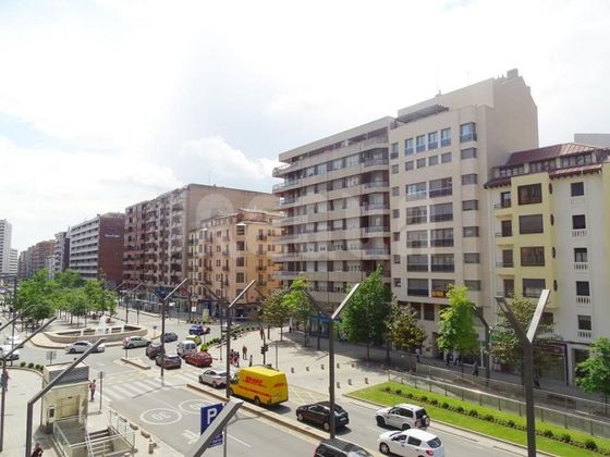 Foto 1 de Venta de piso en Centro - Logroño de 5 habitaciones con terraza y balcón