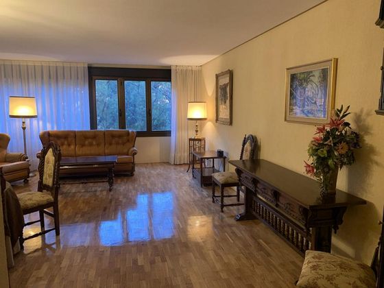 Foto 2 de Alquiler de piso en Centro - Logroño de 2 habitaciones con garaje y muebles