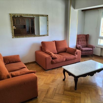 Foto 2 de Pis en lloguer a Fuenmayor de 4 habitacions amb terrassa i mobles