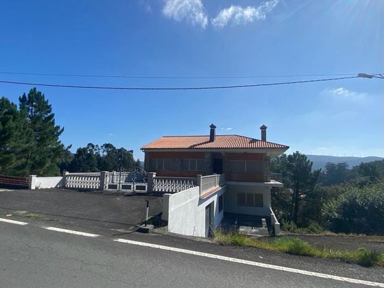 Foto 1 de Xalet en venda a Corcubión de 8 habitacions amb terrassa i garatge