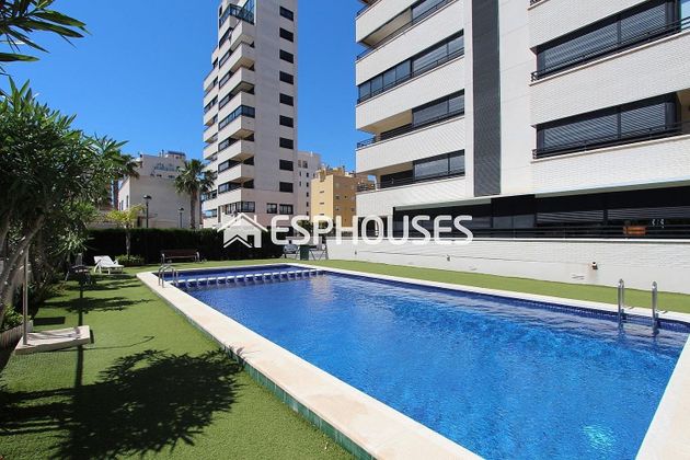 Foto 2 de Venta de piso en Puerto Deportivo de 2 habitaciones con terraza y piscina