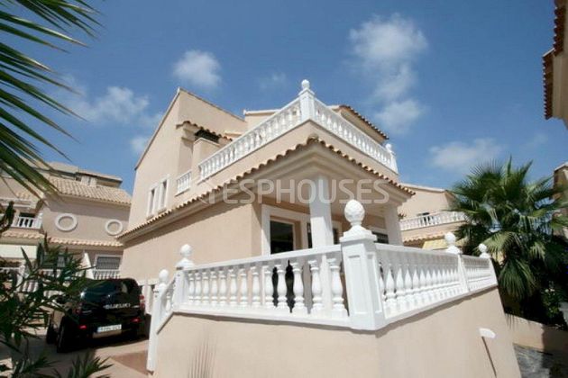 Foto 1 de Casa en venda a Urbanizaciones de 3 habitacions amb terrassa i piscina