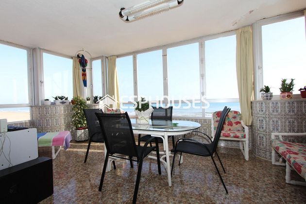 Foto 2 de Pis en venda a Guardamar Playa de 3 habitacions amb terrassa i garatge