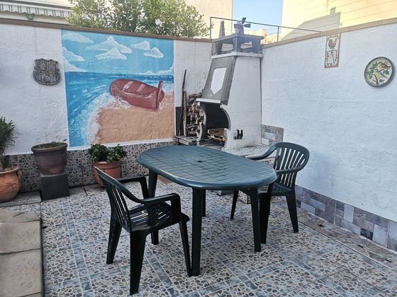 Foto 2 de Xalet en venda a Poblenou de 4 habitacions amb terrassa i piscina