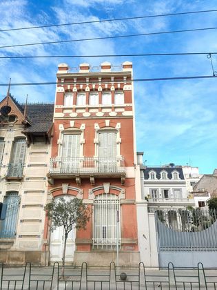 Foto 2 de Xalet en venda a calle Anselm Clave de 6 habitacions amb terrassa i balcó