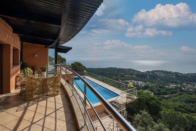 Foto 1 de Casa en venda a Roca Grossa - Serra Brava de 5 habitacions amb terrassa i piscina