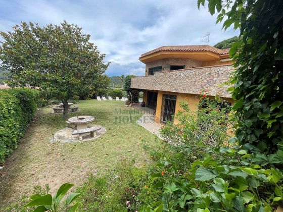 Foto 1 de Casa en venda a Puigventós de 4 habitacions amb terrassa i piscina