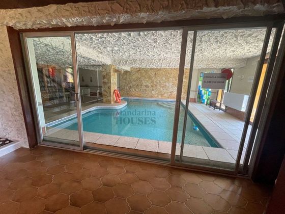 Foto 2 de Casa en venta en Puigventós de 4 habitaciones con terraza y piscina