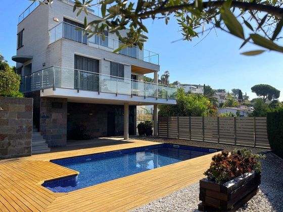 Foto 1 de Casa en venda a Canyelles - Montgoda de 3 habitacions amb terrassa i piscina
