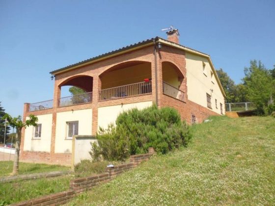 Foto 1 de Xalet en venda a Niàgara Parc - Ágora Parc - Roca Rossa de 3 habitacions amb terrassa i piscina