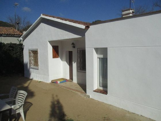 Foto 2 de Chalet en venta en Mas Mora - Sant Daniel de 2 habitaciones con jardín y calefacción