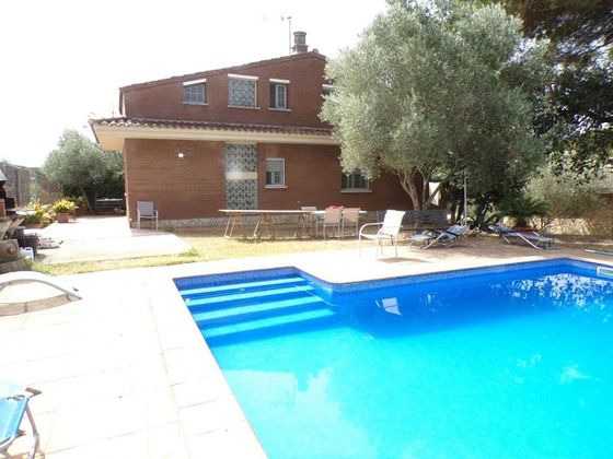 Foto 1 de Casa en venda a Sils de 5 habitacions amb terrassa i piscina