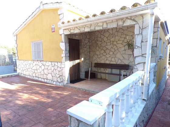 Foto 1 de Casa en venda a Llagostera de 5 habitacions amb jardí i calefacció