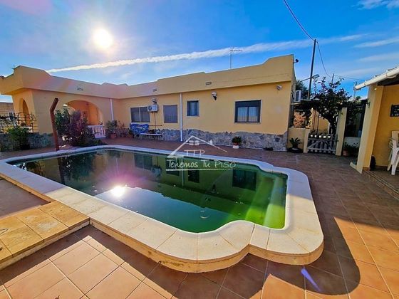Foto 2 de Venta de chalet en Zona Mar Xica de 4 habitaciones con terraza y piscina