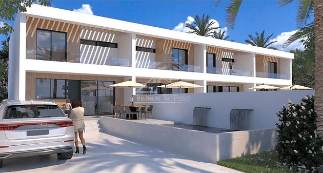 Foto 1 de Casa adossada en venda a Boverals - Saldonar de 4 habitacions amb terrassa i piscina
