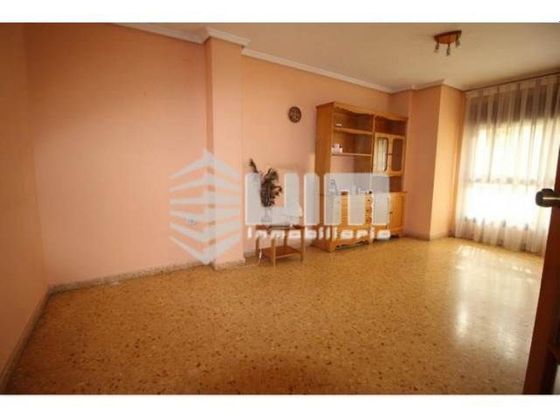Foto 2 de Piso en venta en Doctor Palos - Alto Palancia de 3 habitaciones con garaje y ascensor