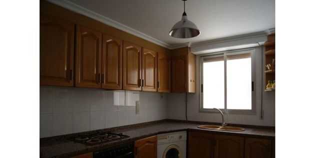 Foto 2 de Piso en venta en Albalat dels Tarongers de 4 habitaciones con terraza y muebles