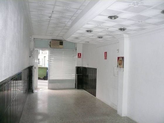 Foto 1 de Local en alquiler en Centro - Antequera con aire acondicionado