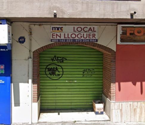 Foto 1 de Local en lloguer a calle Francesc Macià de 30 m²