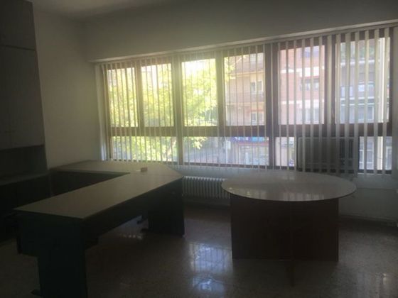 Foto 1 de Alquiler de oficina en Joc de la Bola - Camps d'Esports - Ciutat Jardí - Montcada de 154 m²