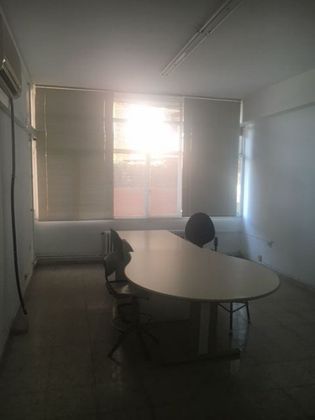 Foto 2 de Oficina en lloguer a Joc de la Bola - Camps d'Esports - Ciutat Jardí - Montcada de 154 m²