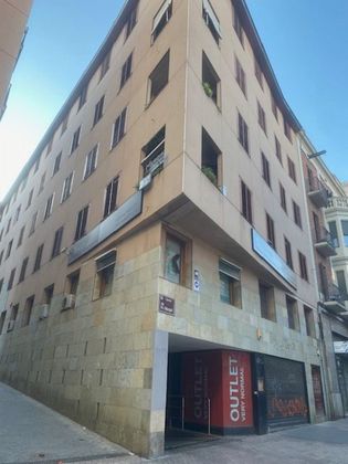 Foto 1 de Local en venda a calle Pi I Margall de 400 m²