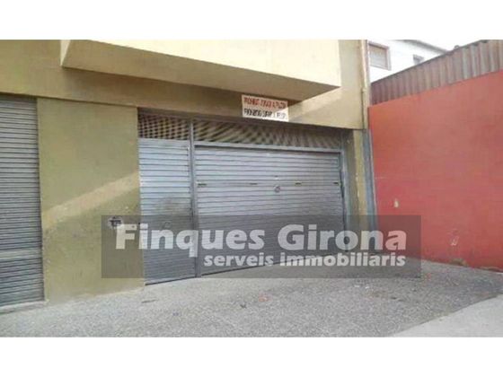 Foto 1 de Garatge en venda a calle Badalona de 15 m²