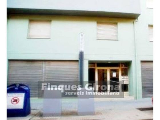 Foto 1 de Garatge en venda a calle De Girona de 11 m²