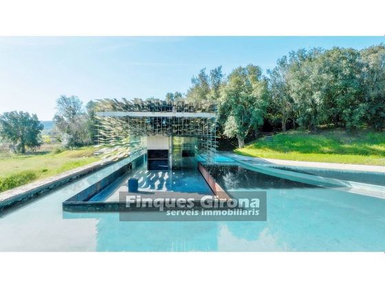 Foto 1 de Casa en venta en Llagostera de 8 habitaciones con terraza y piscina