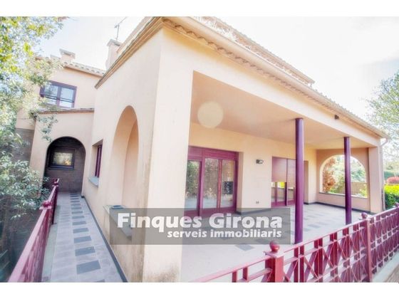 Foto 2 de Casa en venda a Llagostera de 8 habitacions amb terrassa i piscina