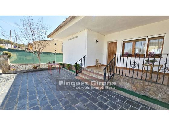 Foto 1 de Casa en venda a Caldes de Malavella de 5 habitacions amb terrassa i jardí