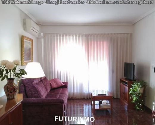 Foto 1 de Piso en venta en calle Valencia de 3 habitaciones con balcón y aire acondicionado