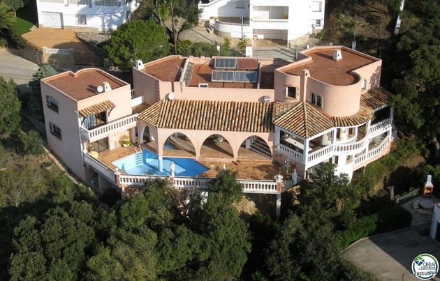 Foto 1 de Xalet en venda a Nord de 4 habitacions amb terrassa i piscina