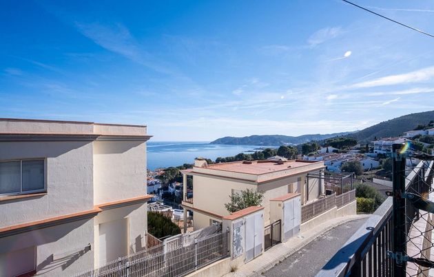 Foto 2 de Chalet en venta en Llançà de 2 habitaciones con terraza y piscina