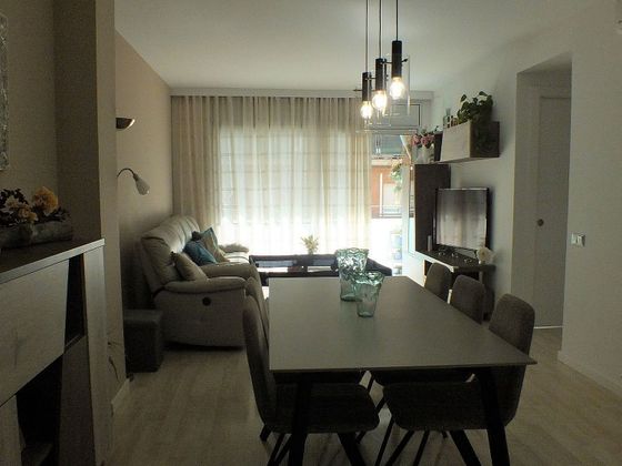 Foto 2 de Venta de piso en Els Grecs - Mas Oliva de 3 habitaciones con terraza y aire acondicionado