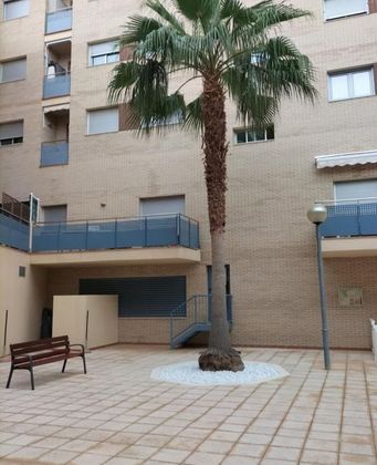 Foto 1 de Piso en venta en L' Hospitalet de l'Infant de 3 habitaciones con terraza y piscina