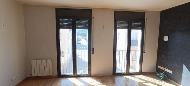 Foto 2 de Venta de piso en Begues de 2 habitaciones con ascensor