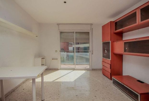 Foto 1 de Pis en venda a Esparreguera de 3 habitacions amb terrassa i garatge