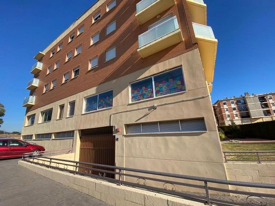 Foto 1 de Venta de piso en Constantí de 4 habitaciones con garaje y balcón