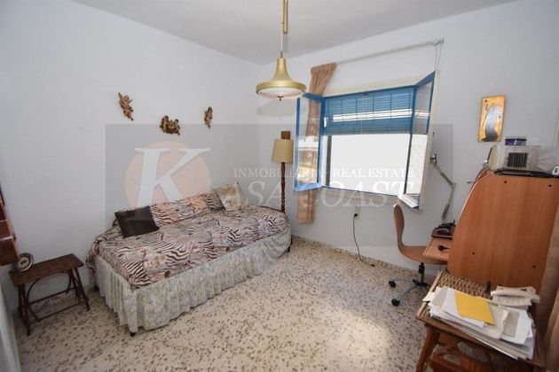 Foto 2 de Venta de chalet en Zona Puerto Deportivo de 3 habitaciones con terraza y aire acondicionado