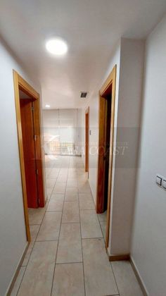 Foto 2 de Pis en venda a Zona Puerto Deportivo de 2 habitacions amb ascensor